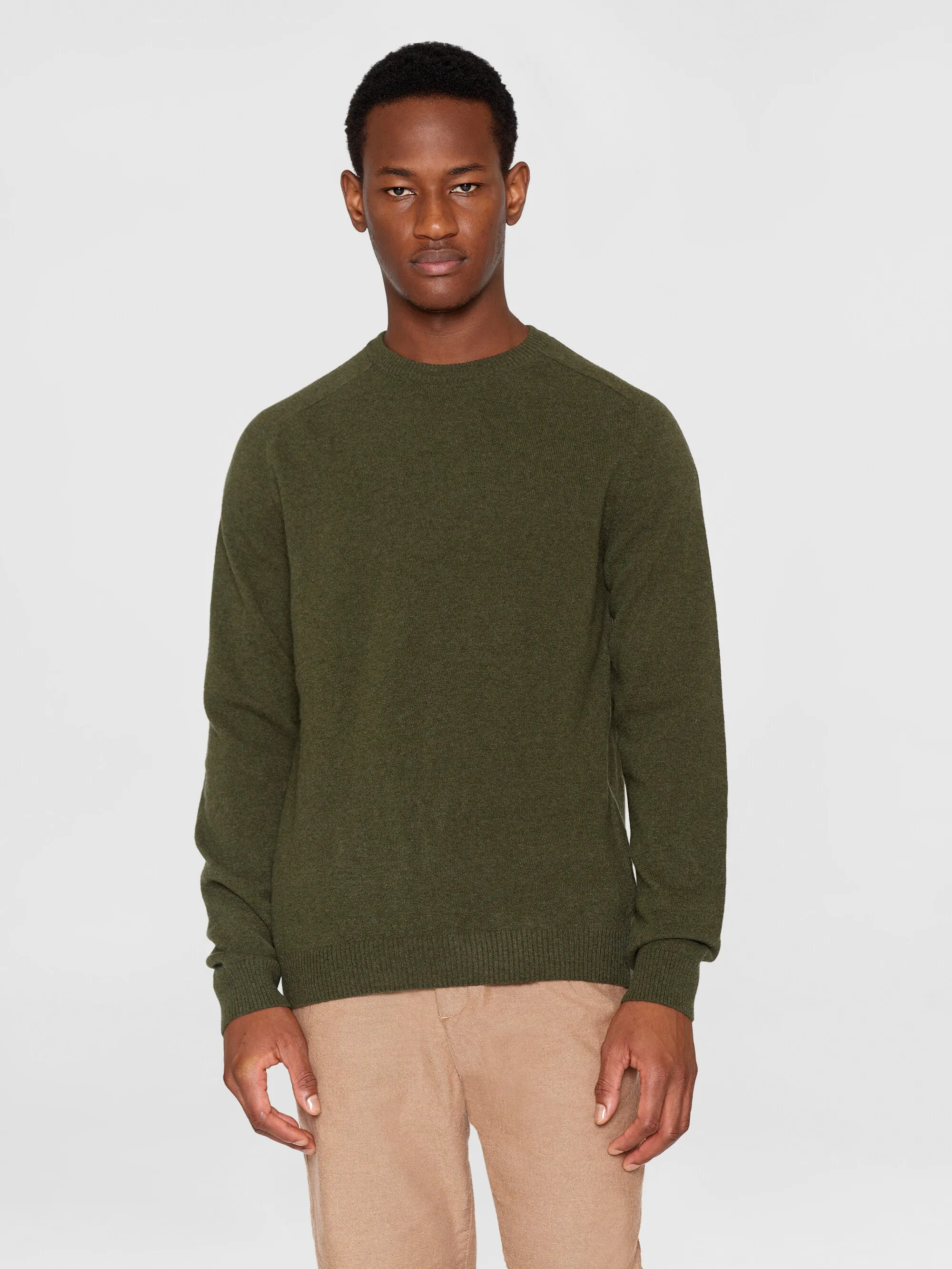 Basic o-neck knit - Forrest Night