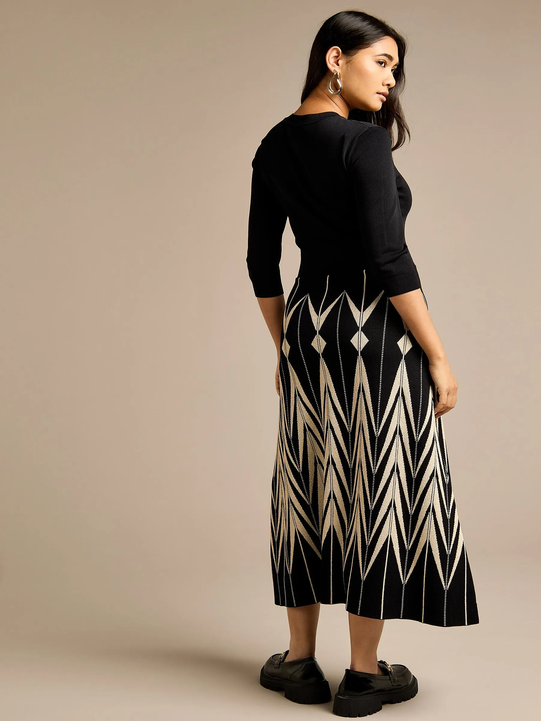 GWD Clover Geo Print Knitted Black Midi Dress