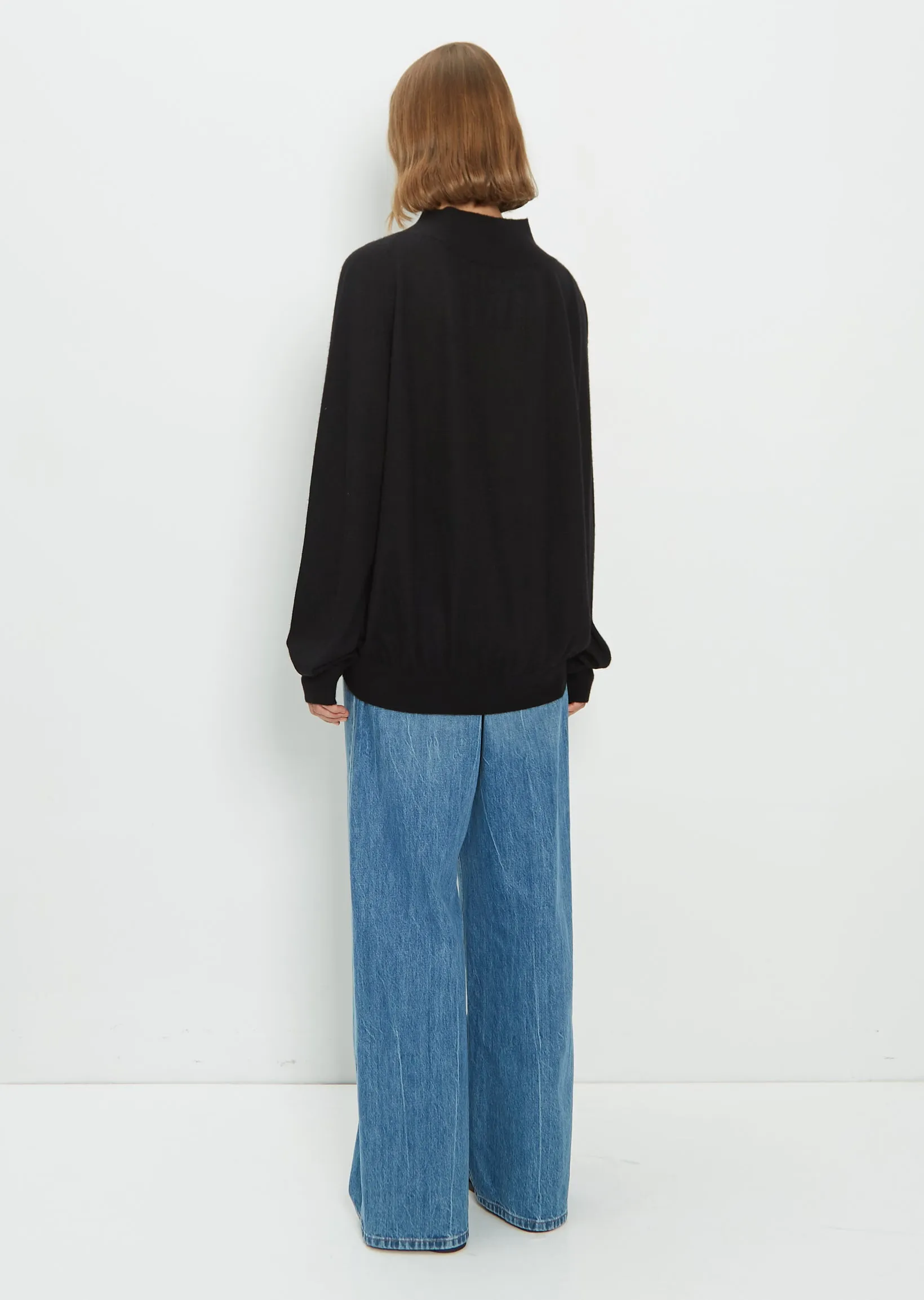 Light Cashmere Shoulder Sweater — Black