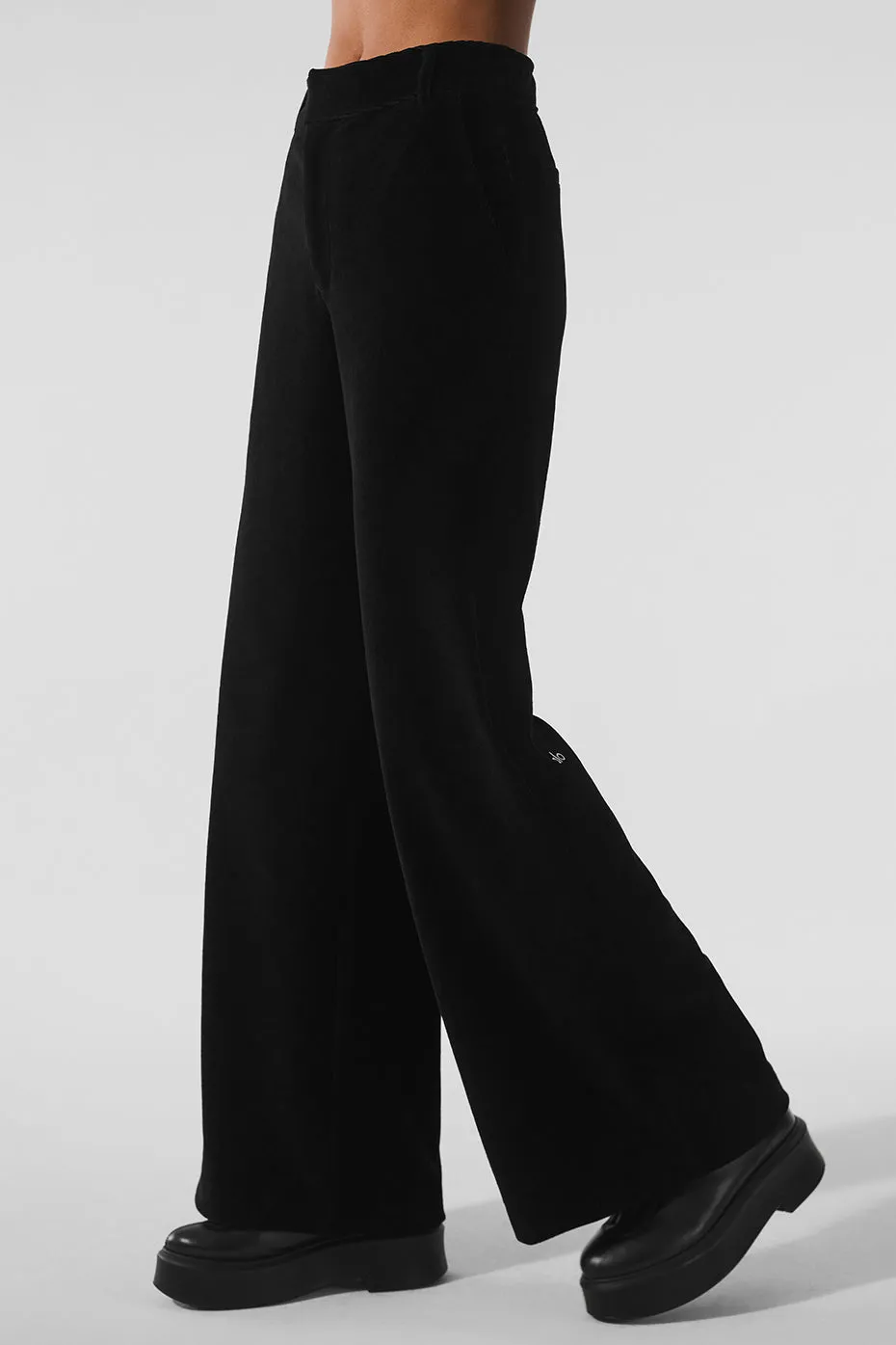 Micro Corduroy Mid-Rise Dreamer Wide Leg Trouser - Black